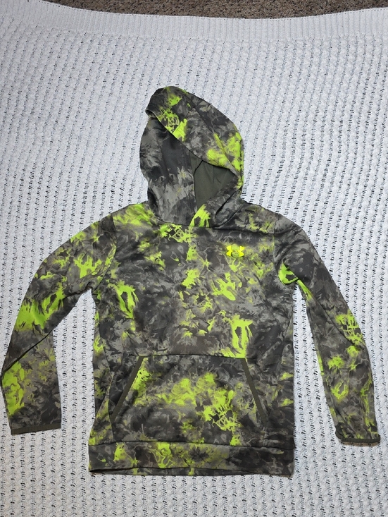 Under Armour Other - Under Armour Neon Yellow & Gray Camo Hoodie